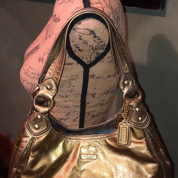 EUC Coach Maggie Antique Soft patent leather purse - Picture 5 of 16